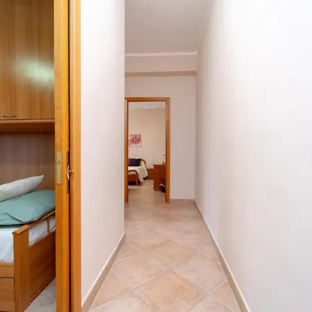 La Casa Di Ada Apartment Tivoli
